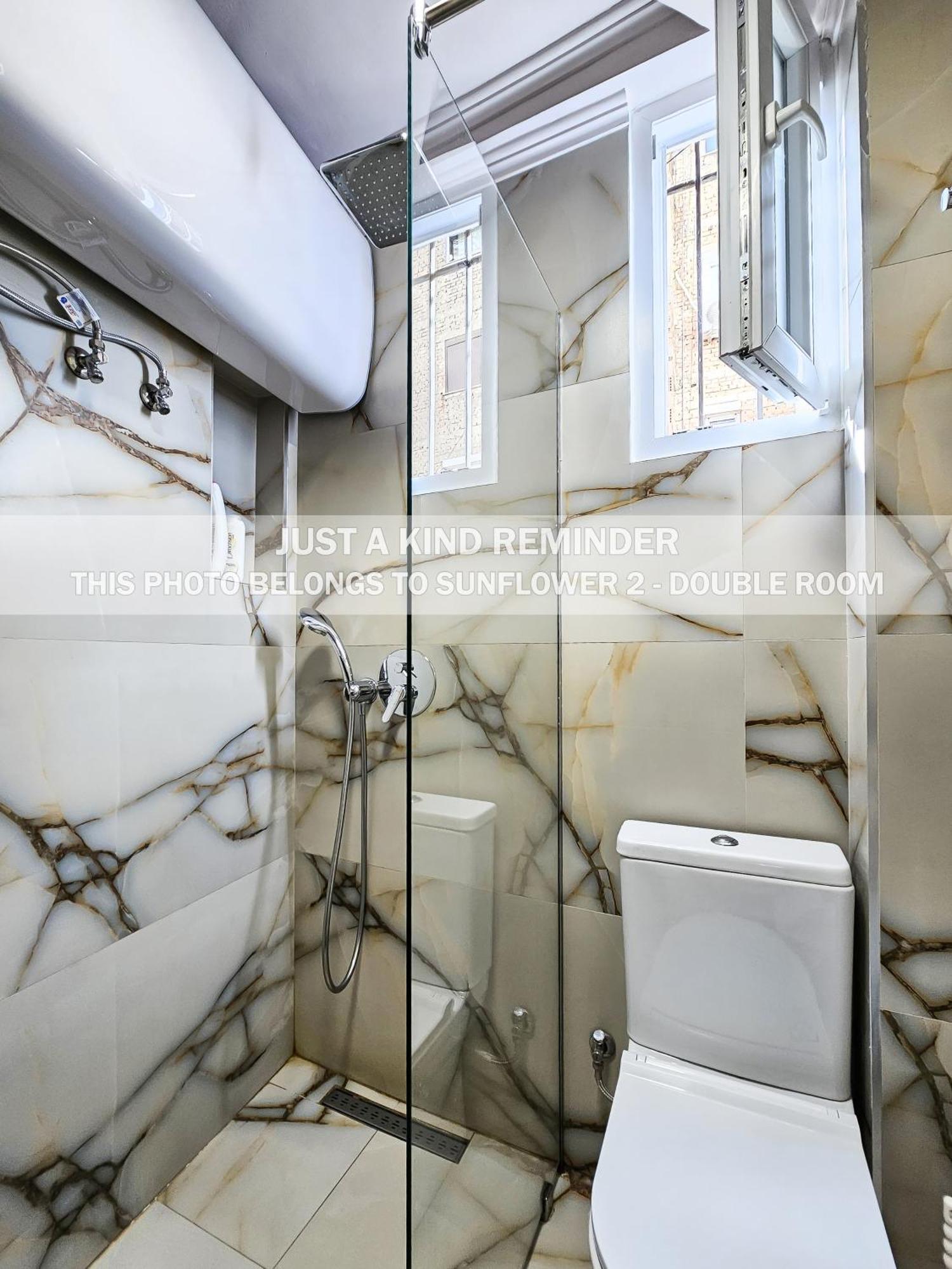 Sunflower Rooms Τίρανα Εξωτερικό φωτογραφία