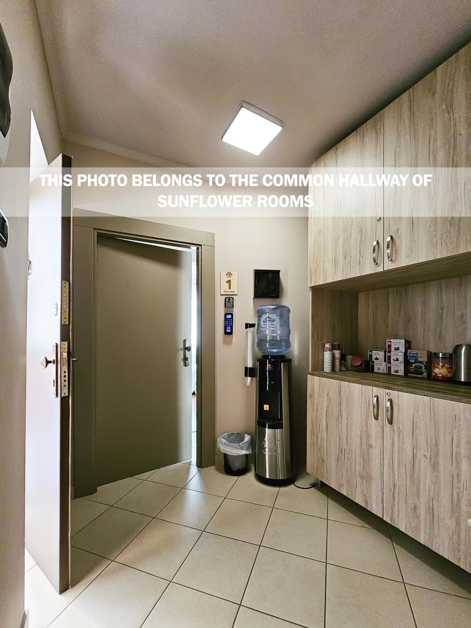 Sunflower Rooms Τίρανα Εξωτερικό φωτογραφία